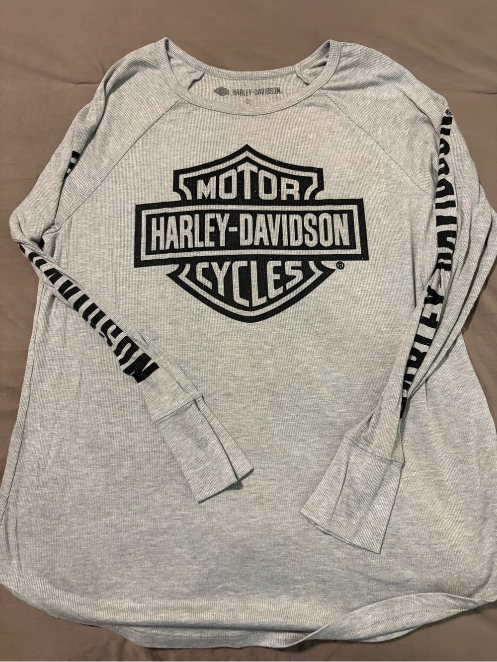 Harley-Davidson Heather Gray Long-Sleeve Logo Tee with Black Print